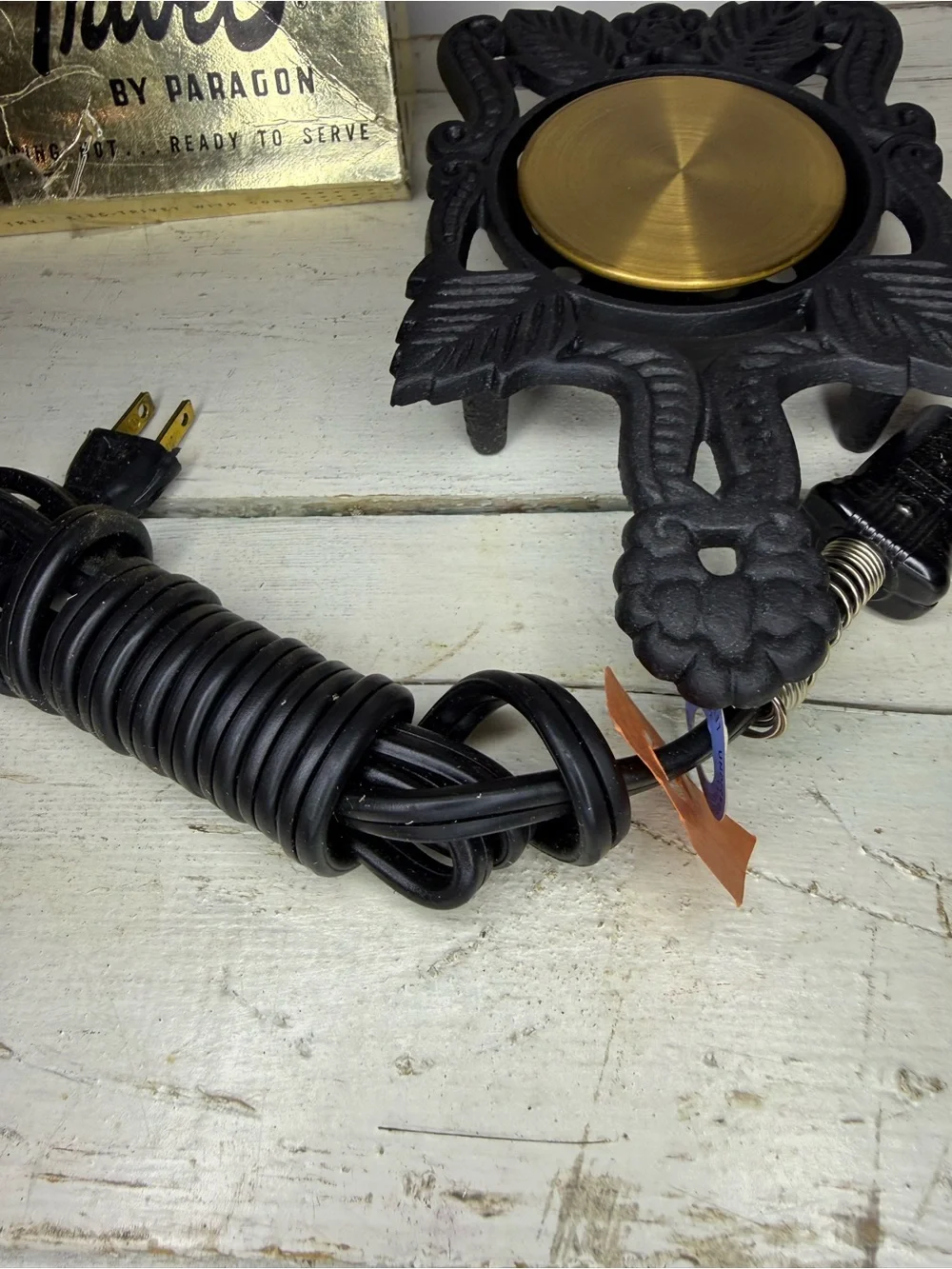 PARAGON elec trivet
